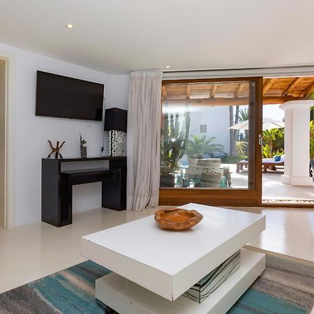 Villa Near Ibiza Town Sleeps 11 To 13 Guests Can Furnet 外观 照片