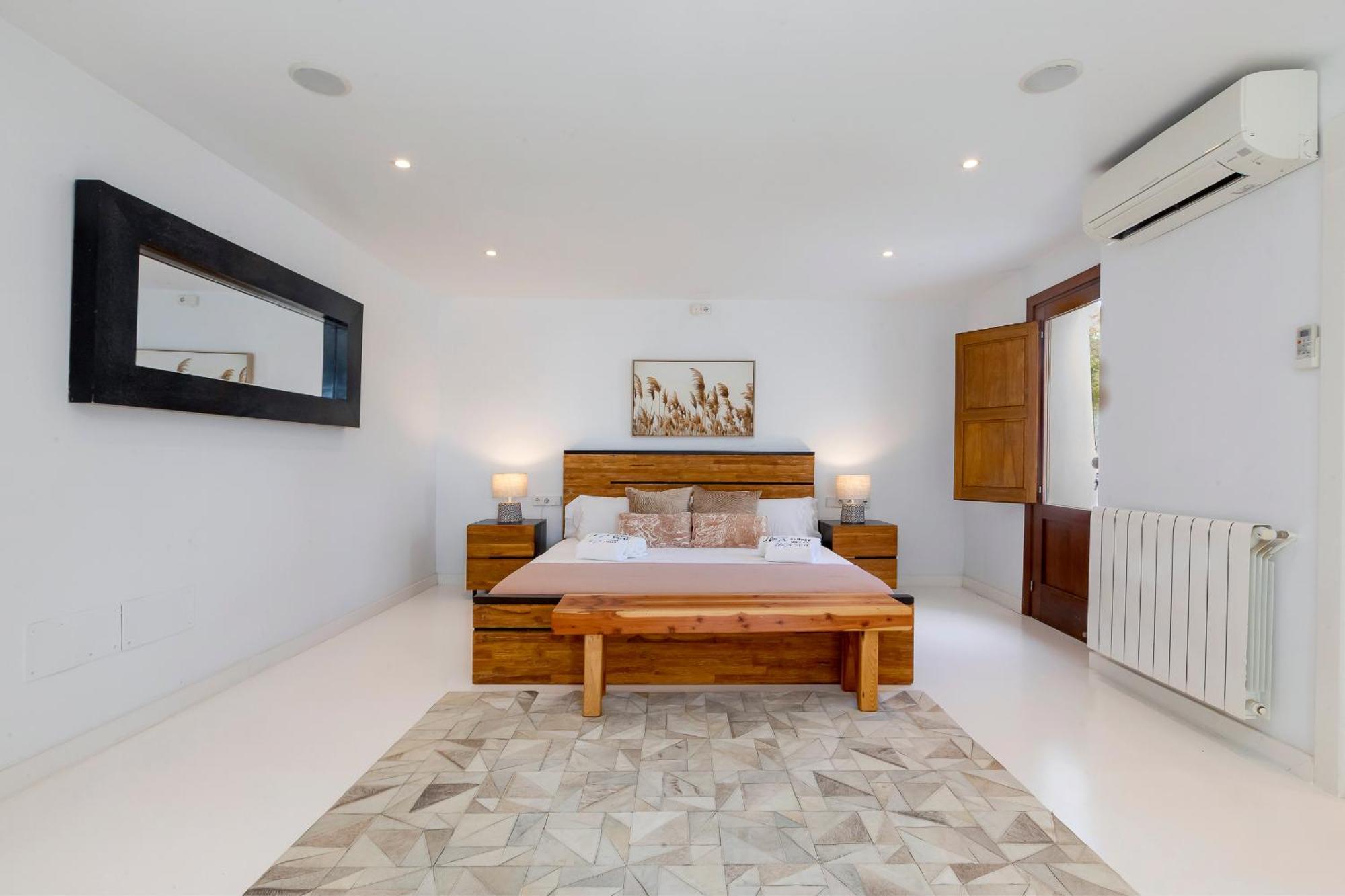 Villa Near Ibiza Town Sleeps 11 To 13 Guests Can Furnet 外观 照片