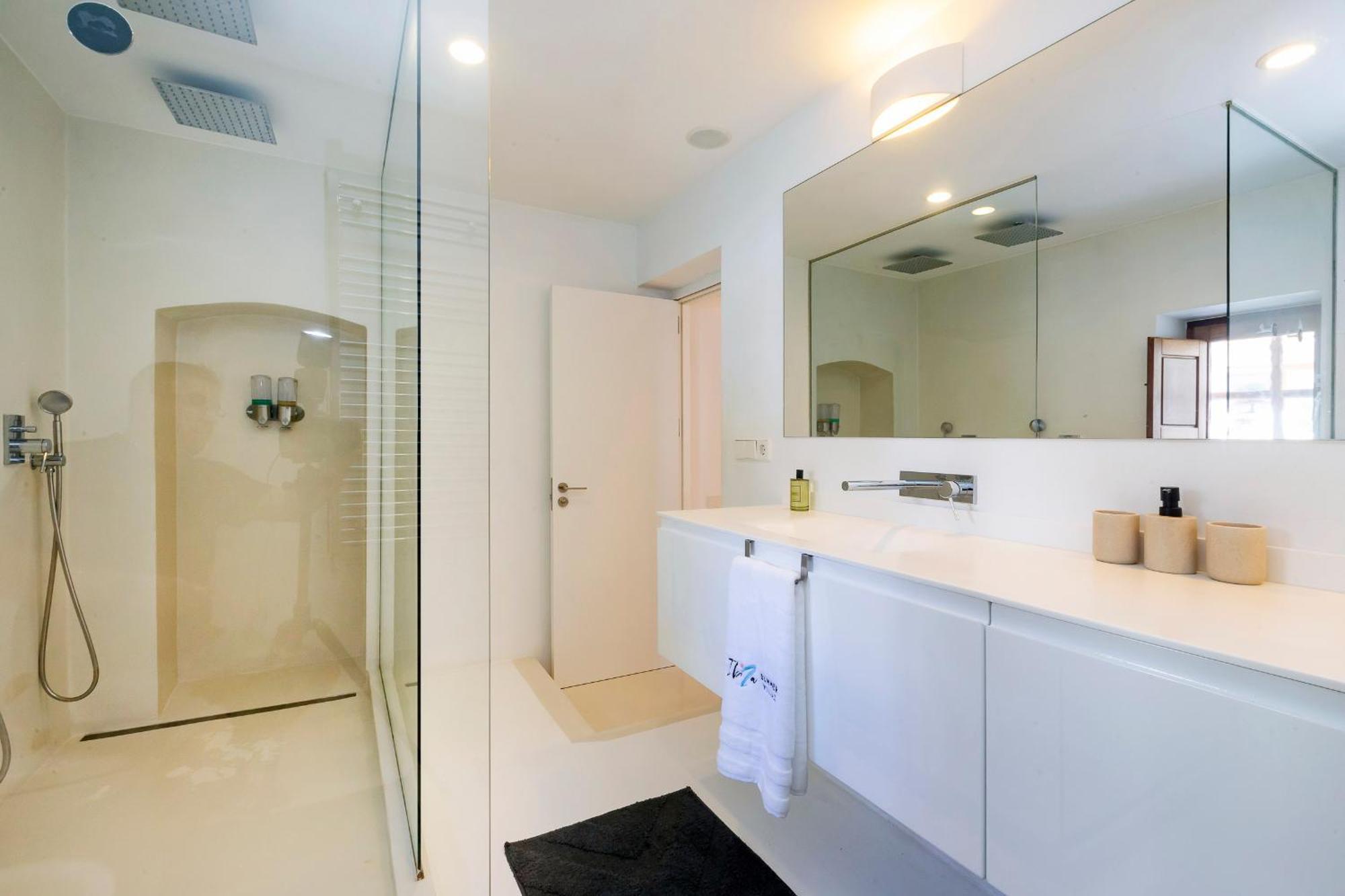 Villa Near Ibiza Town Sleeps 11 To 13 Guests Can Furnet 外观 照片